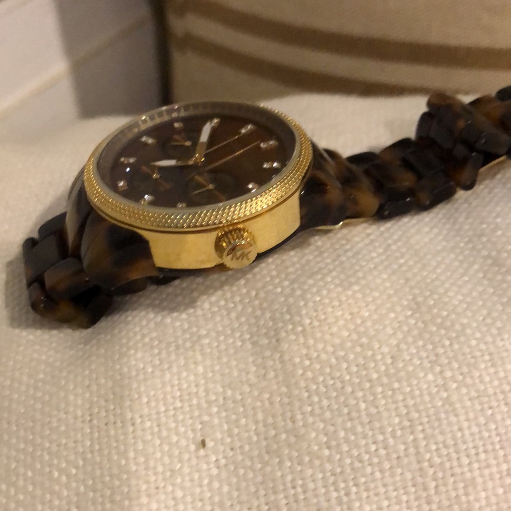 Mk Watch - image 2